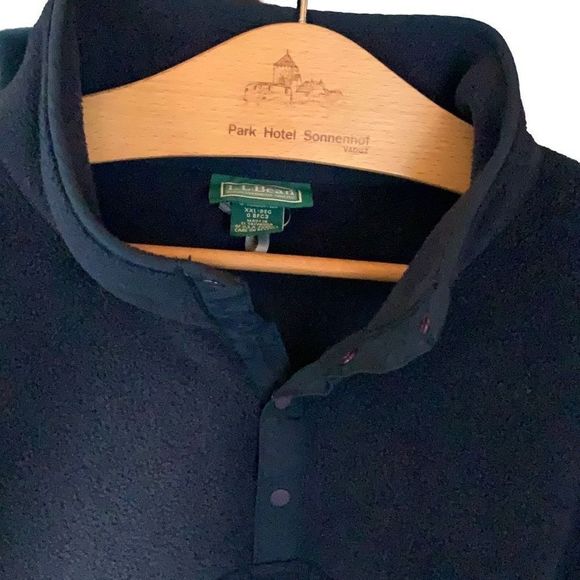 L.L. Bean Navy Lightweight Jacket - Picture 7 of 8